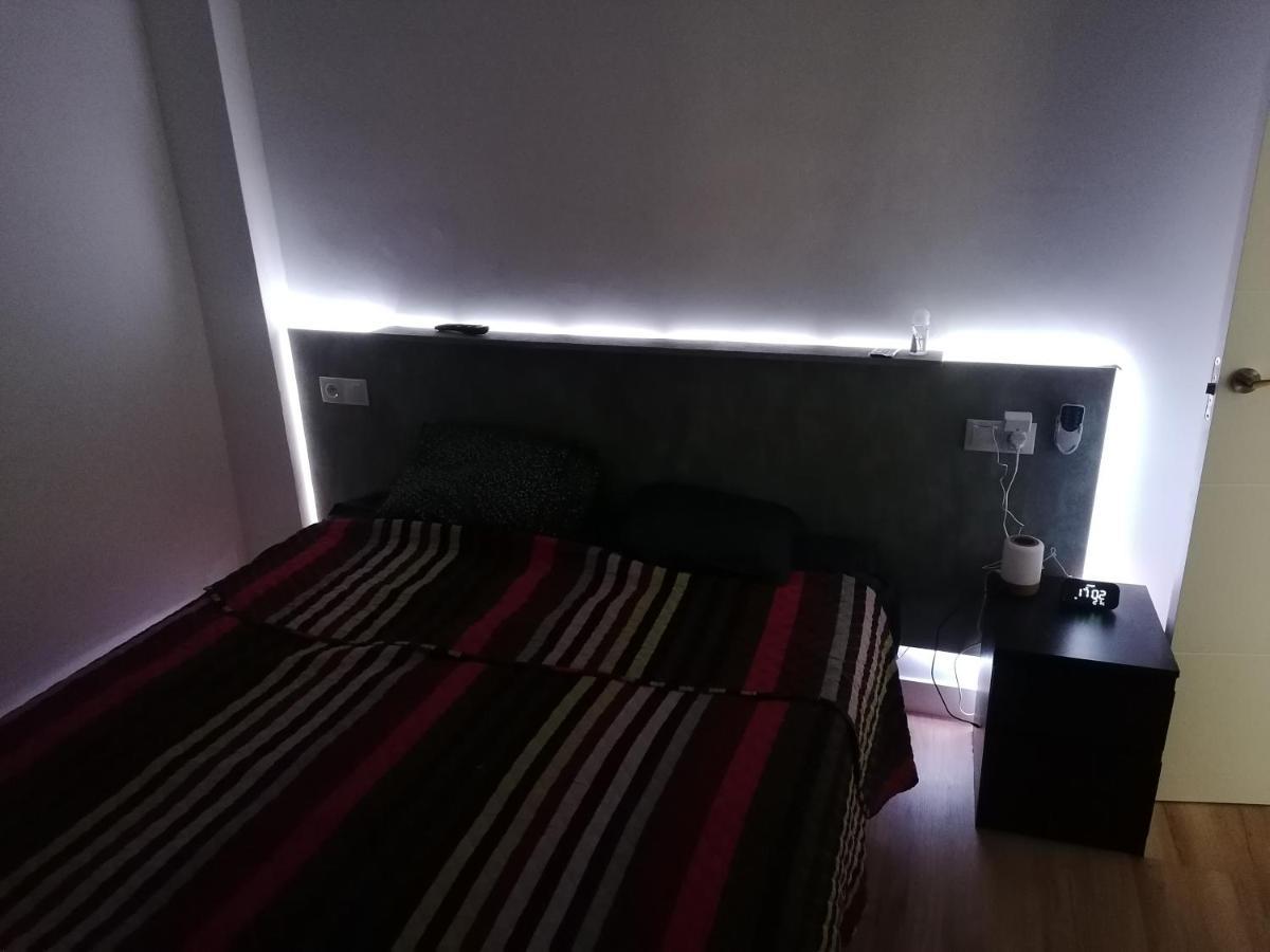 Appartamento Piso Agradable Cerca De La Playa Almería Esterno foto